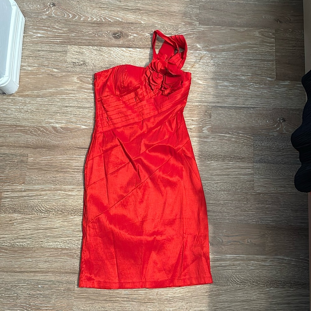 Mini red dress